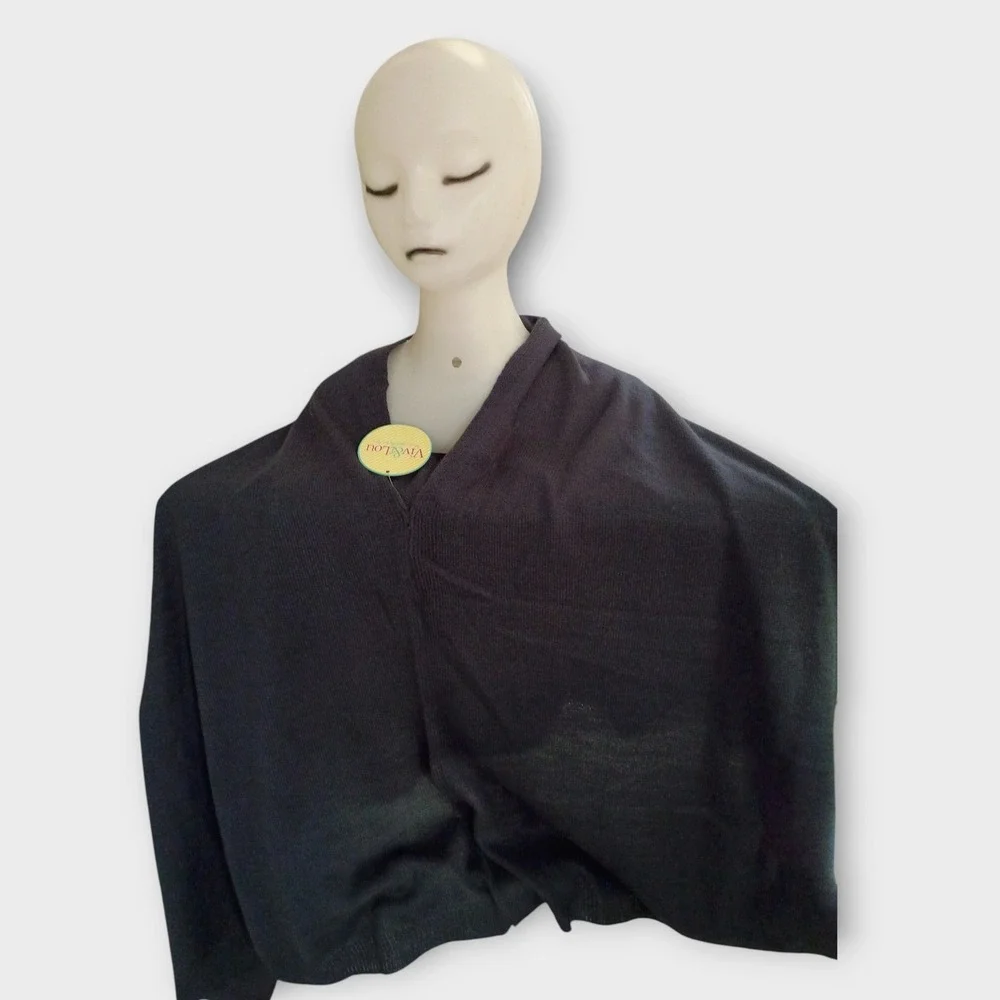 Viv  & Lou Women Black Knit Poncho Cape Shawl Wrap Lightweight Vneck Pashima NWT